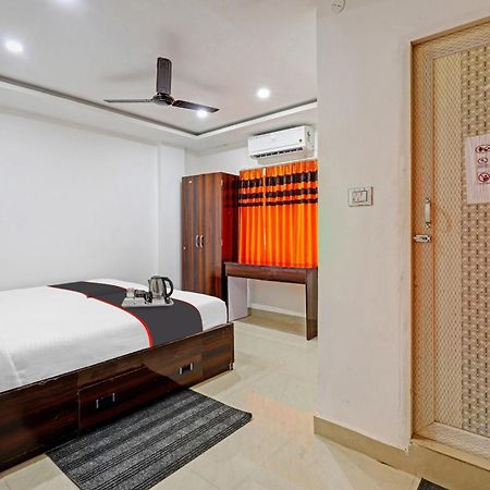 Hotel O Lakhi Guest House Ґувахаті Екстер'єр фото