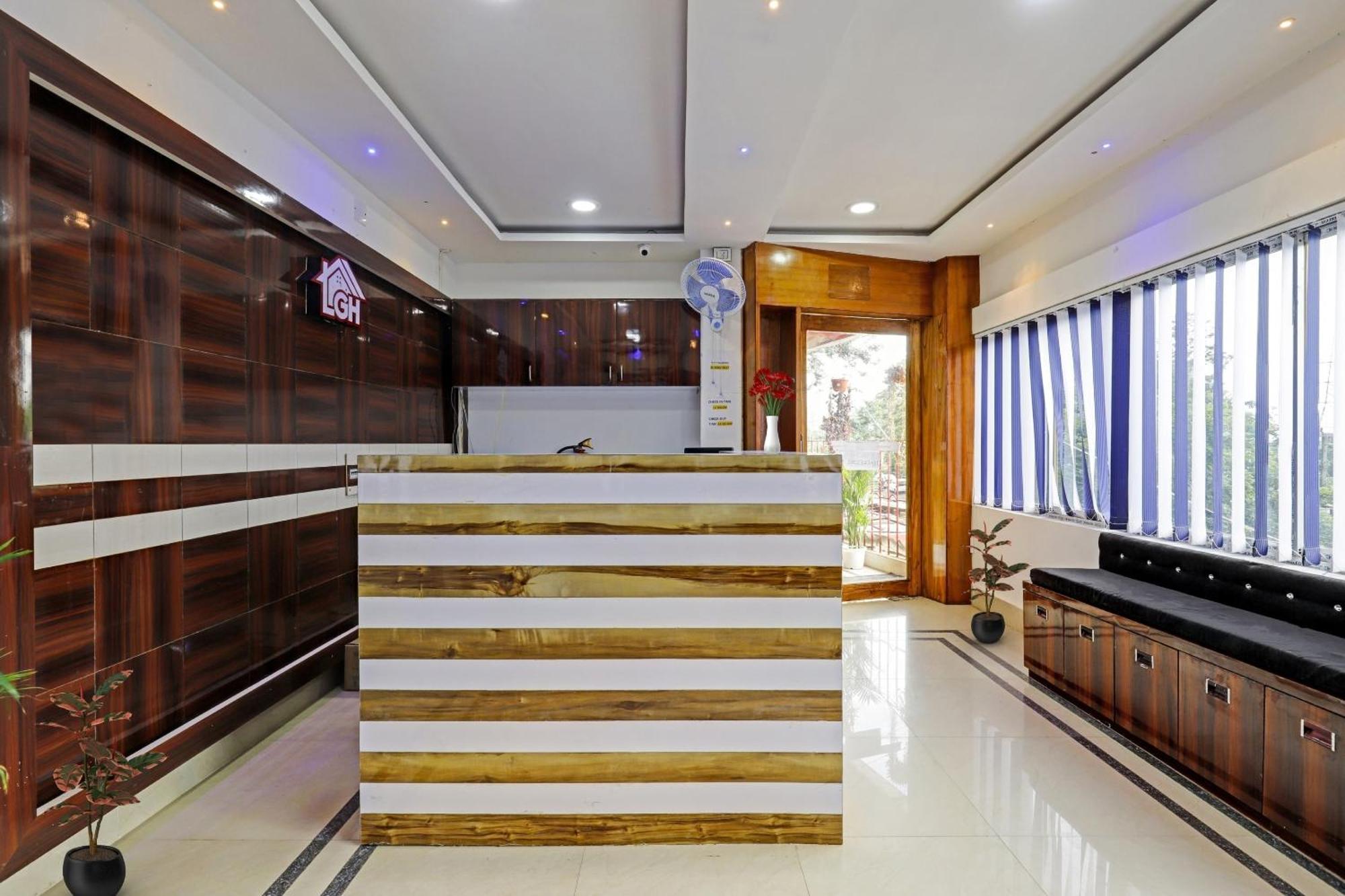 Hotel O Lakhi Guest House Ґувахаті Екстер'єр фото